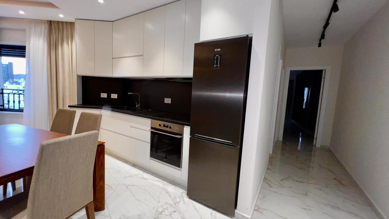 Apartment Zeus Deluxe Tirana